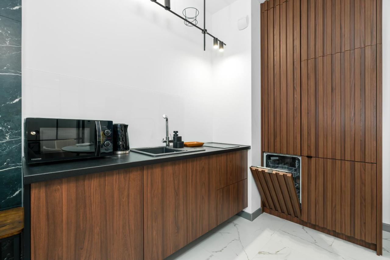 Apartments Poznan Chwaliszewo Residence With Free Garage By Noclegi Renters Buitenkant foto
