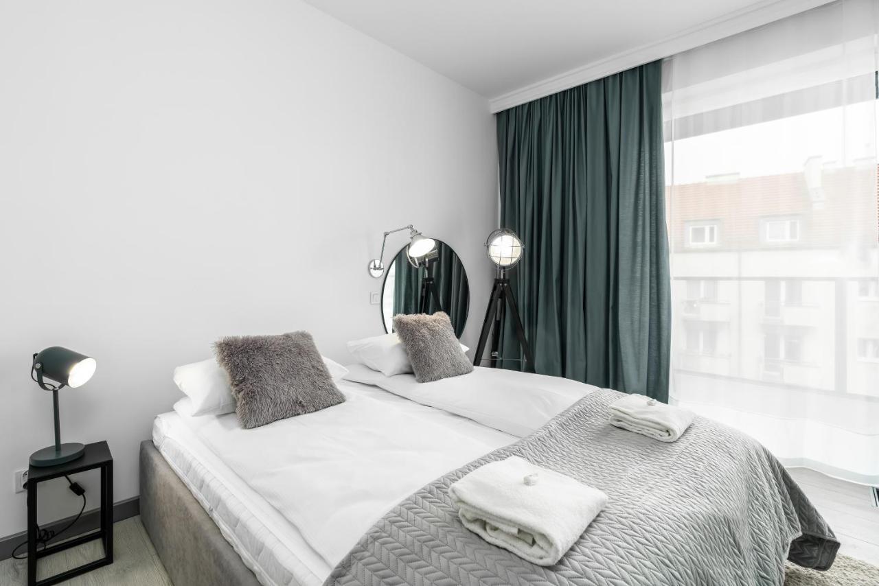 Apartments Poznan Chwaliszewo Residence With Free Garage By Noclegi Renters Buitenkant foto