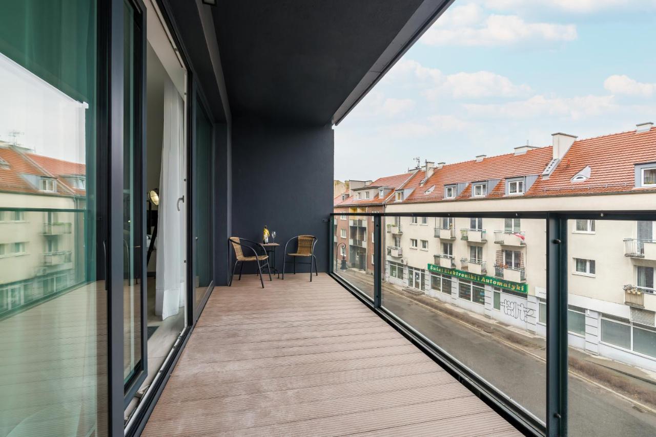 Apartments Poznan Chwaliszewo Residence With Free Garage By Noclegi Renters Buitenkant foto