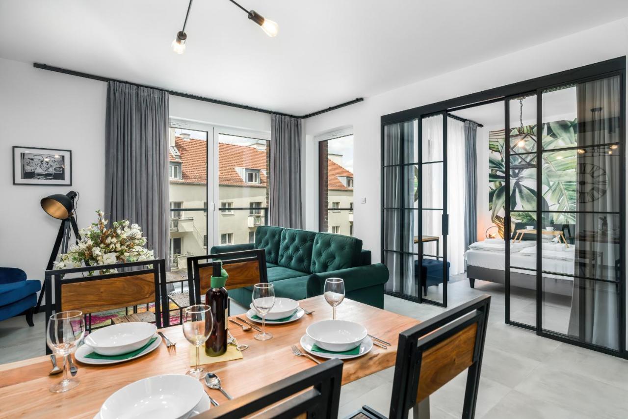 Apartments Poznan Chwaliszewo Residence With Free Garage By Noclegi Renters Buitenkant foto