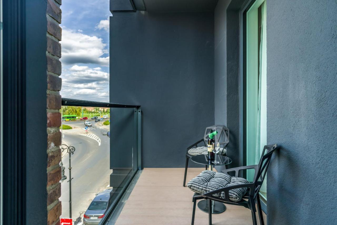 Apartments Poznan Chwaliszewo Residence With Free Garage By Noclegi Renters Buitenkant foto