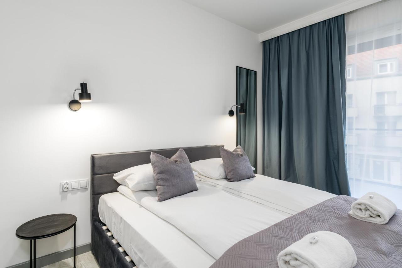 Apartments Poznan Chwaliszewo Residence With Free Garage By Noclegi Renters Buitenkant foto