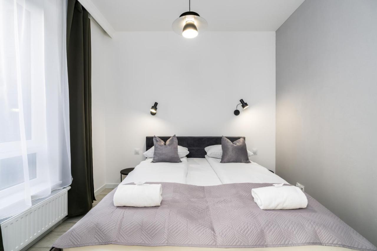 Apartments Poznan Chwaliszewo Residence With Free Garage By Noclegi Renters Buitenkant foto